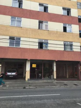 Apartamento para aluguel em Comercial